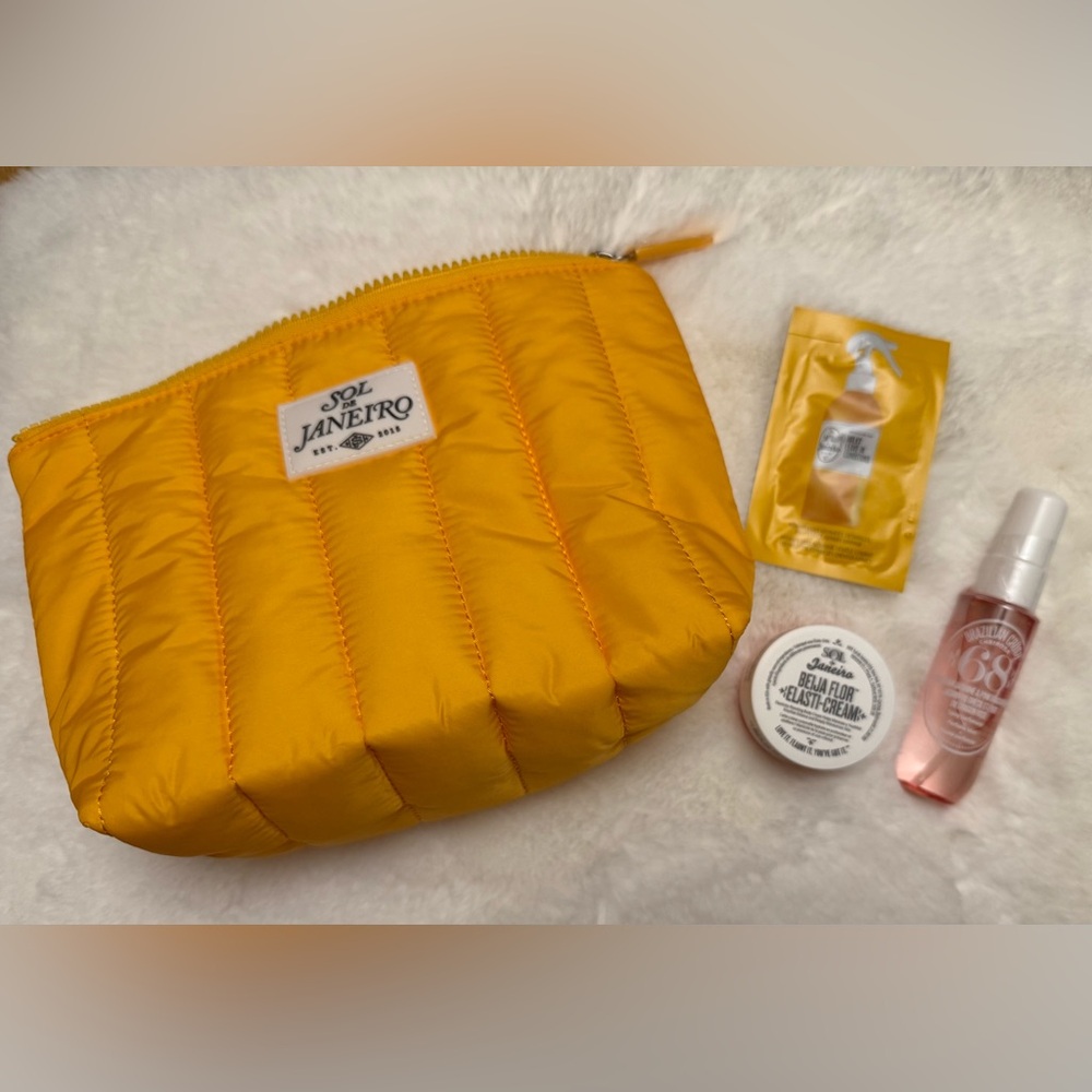 SOL de JANEIRO Travel set